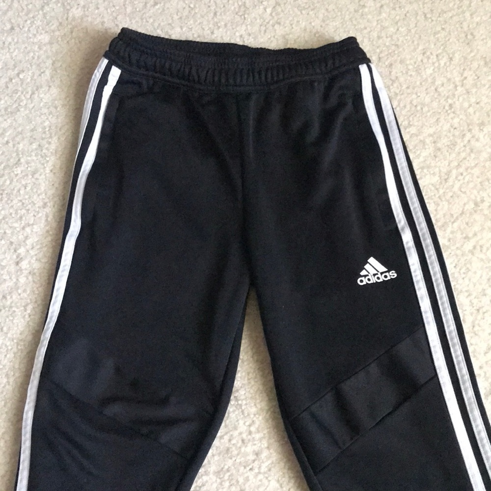 ❤️❤️❤️ HOST PICK!! Boys Adidas Jogger Pants Unisex Activewear Athletic